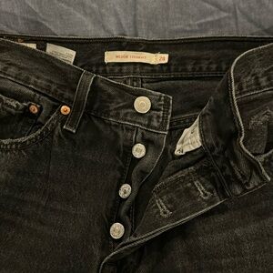 Levi’s Straight Ripped jeans